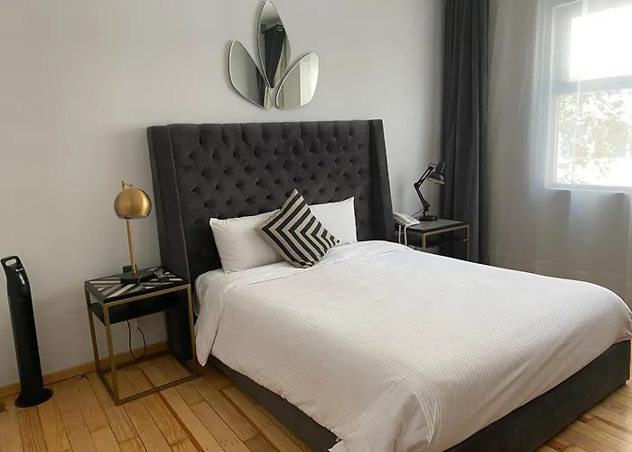 Suites Alcazar Mexico City